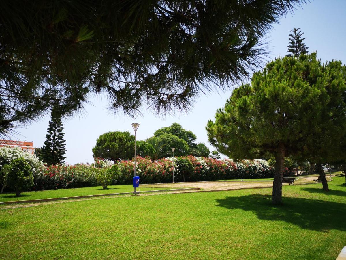 Bungalow En Punta Prima 2 Dormitorios Y Piscina Торевиеха Екстериор снимка